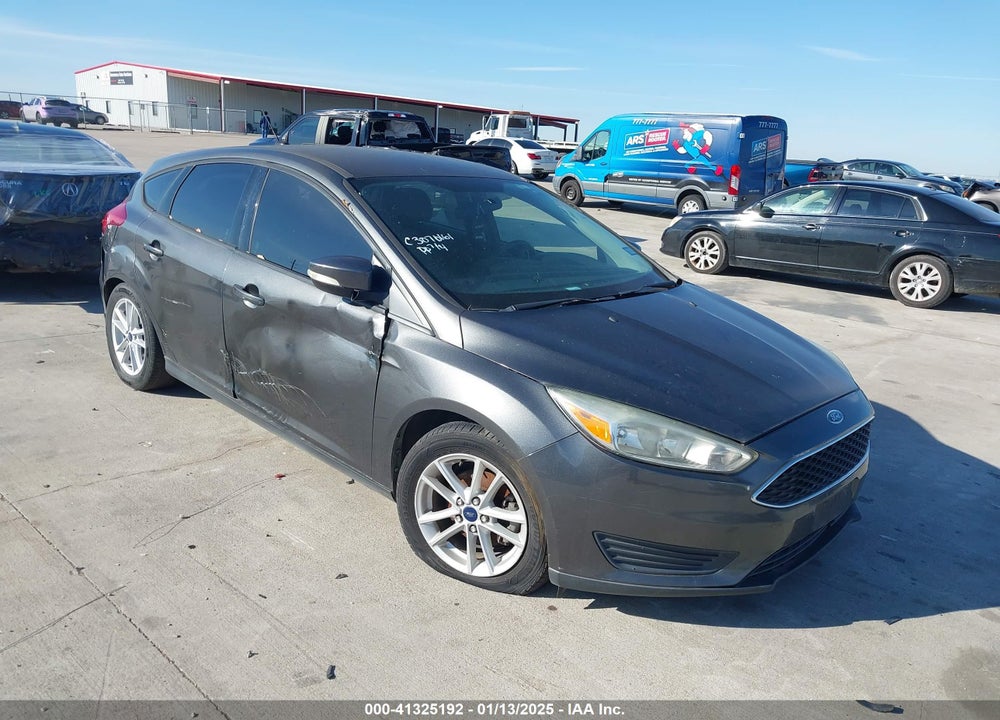2016 FORD FOCUS SE VIN: 1FADP3K21GL399576