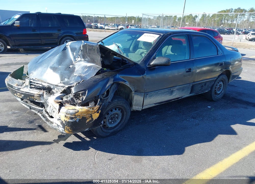 1998 TOYOTA CAMRY LE VIN: 4T1BG22K4WU267296