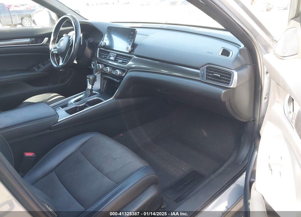 2018 HONDA ACCORD SPORT VIN: 1HGCV1F35JA143559