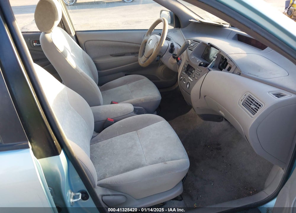 2002 TOYOTA PRIUS VIN: JT2BK12U820044221