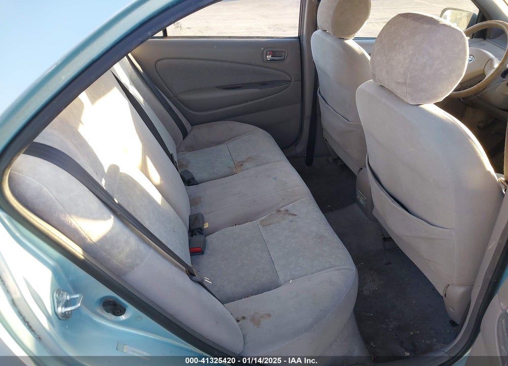 2002 TOYOTA PRIUS VIN: JT2BK12U820044221