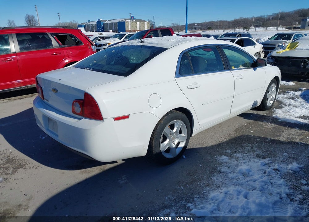 2011 CHEVROLET MALIBU LS VIN: 1G1ZB5E17BF172552