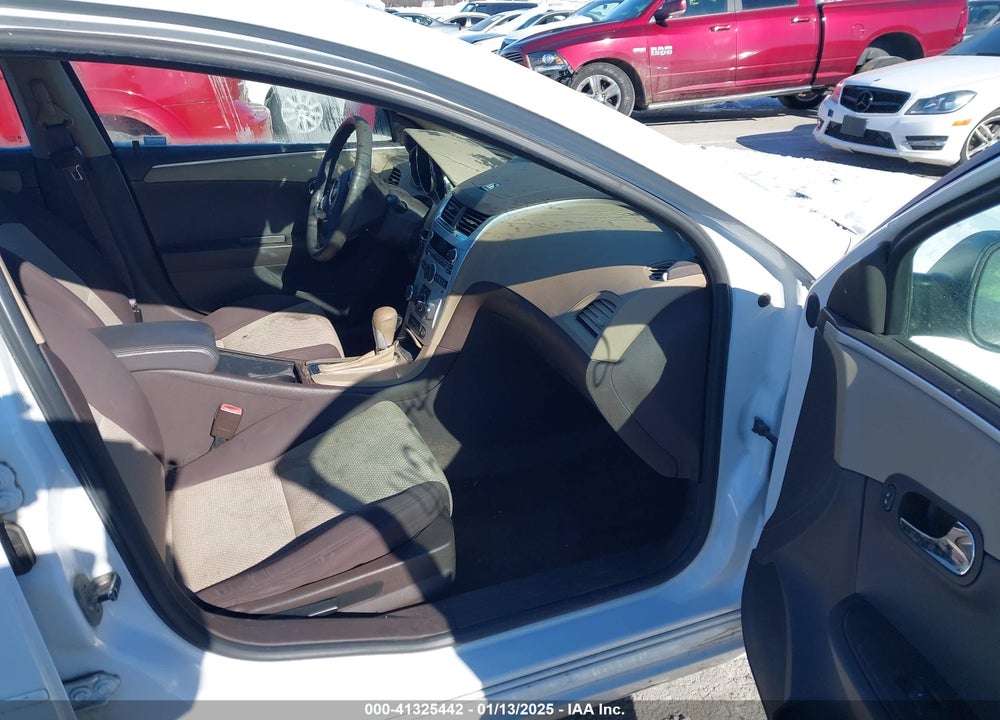 2011 CHEVROLET MALIBU LS VIN: 1G1ZB5E17BF172552