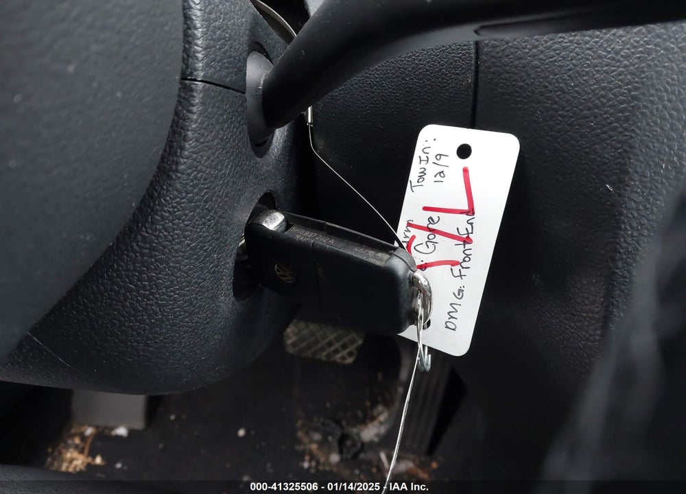 2011 VOLKSWAGEN JETTA 2.5L SE VIN: 3VWDZ7AJXBM342673