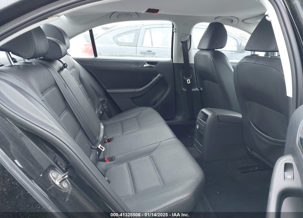 2011 VOLKSWAGEN JETTA 2.5L SE VIN: 3VWDZ7AJXBM342673