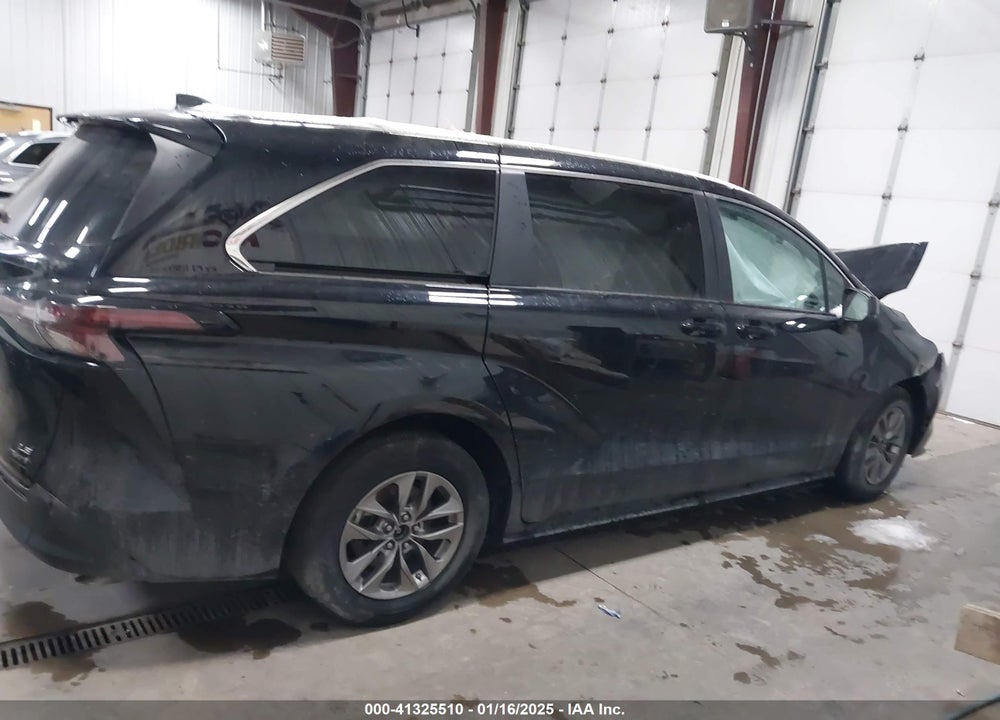 2023 TOYOTA SIENNA LE VIN: 5TDKSKFC3PS099467