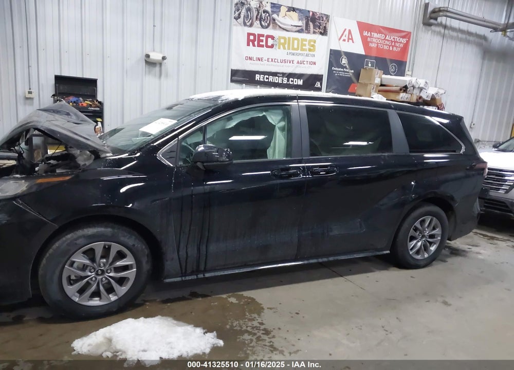 2023 TOYOTA SIENNA LE VIN: 5TDKSKFC3PS099467