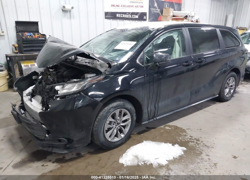 2023 TOYOTA SIENNA LE VIN: 5TDKSKFC3PS099467
