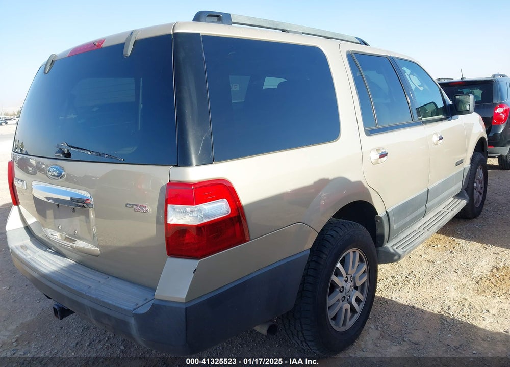 2007 FORD EXPEDITION VIN: 1FMFU16547LA73562