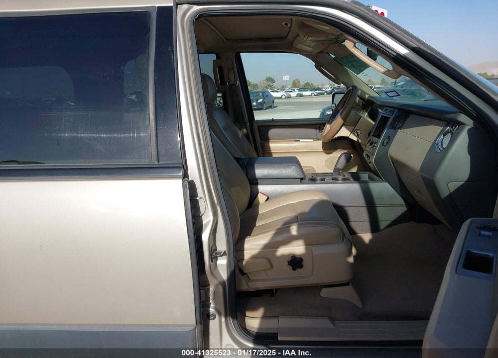 2007 FORD EXPEDITION VIN: 1FMFU16547LA73562