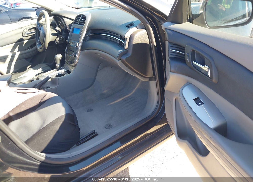 2014 CHEVROLET MALIBU VIN: 1G11B5SL3EF272221