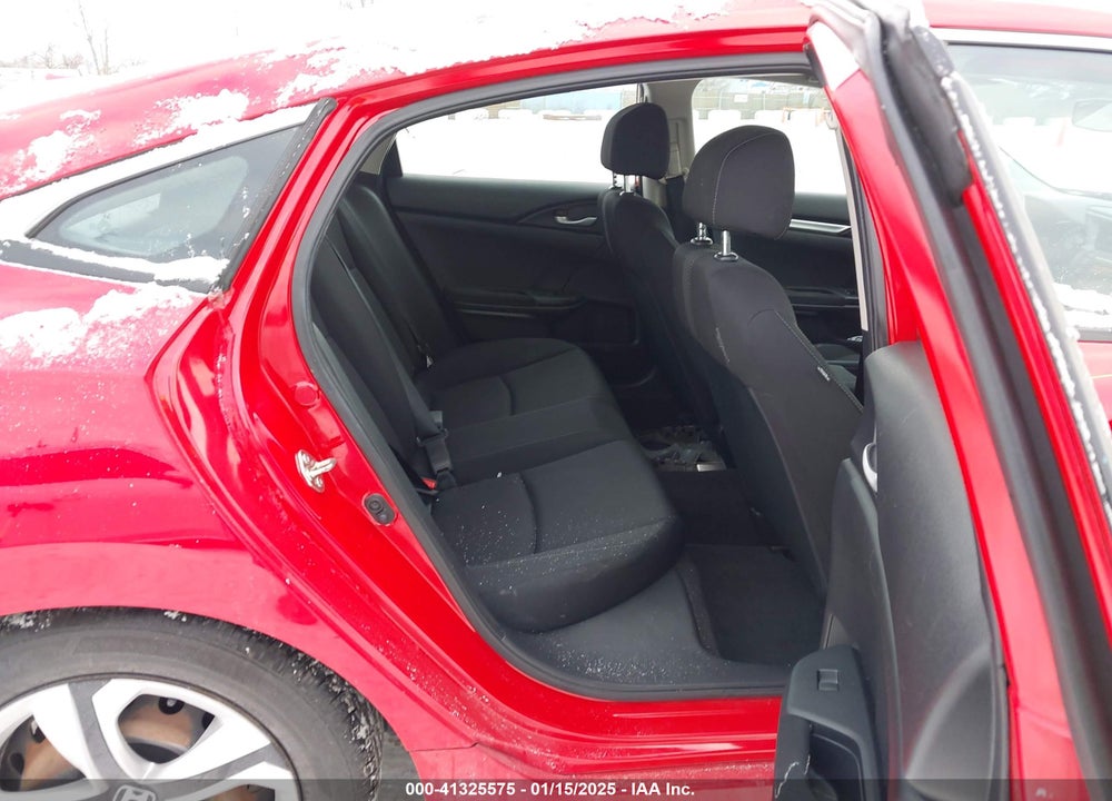 2016 HONDA CIVIC VIN: 2HGFC2F58GH518641