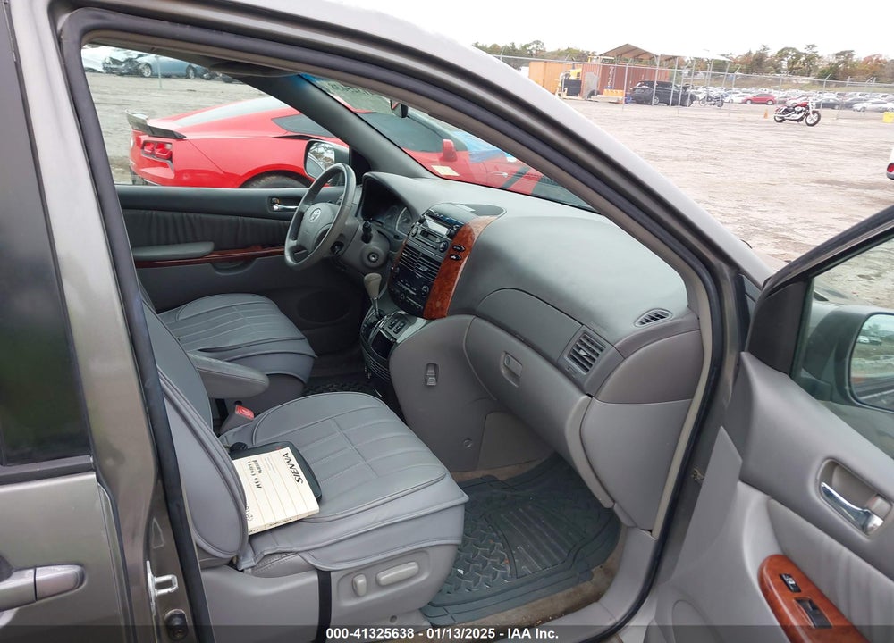 2005 TOYOTA SIENNA XLE VIN: 5TDZA22CX5S289531
