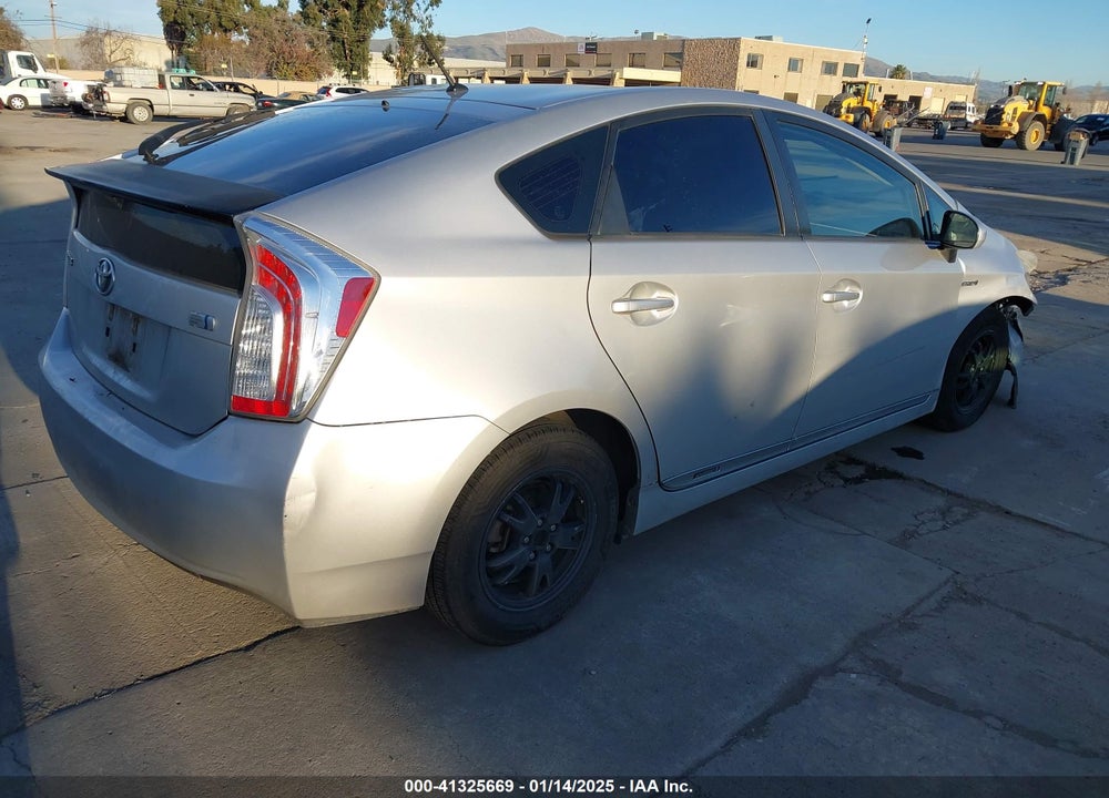 2013 TOYOTA PRIUS VIN: JTDKN3DU5D5643705