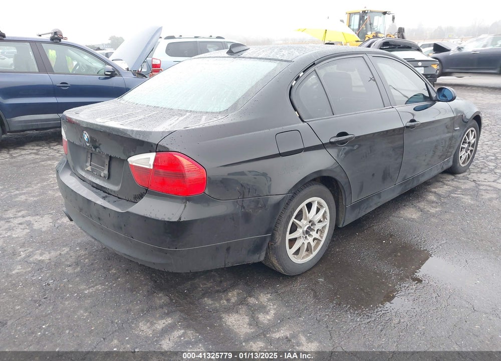 2008 BMW 328XI VIN: WBAVC93558K039172