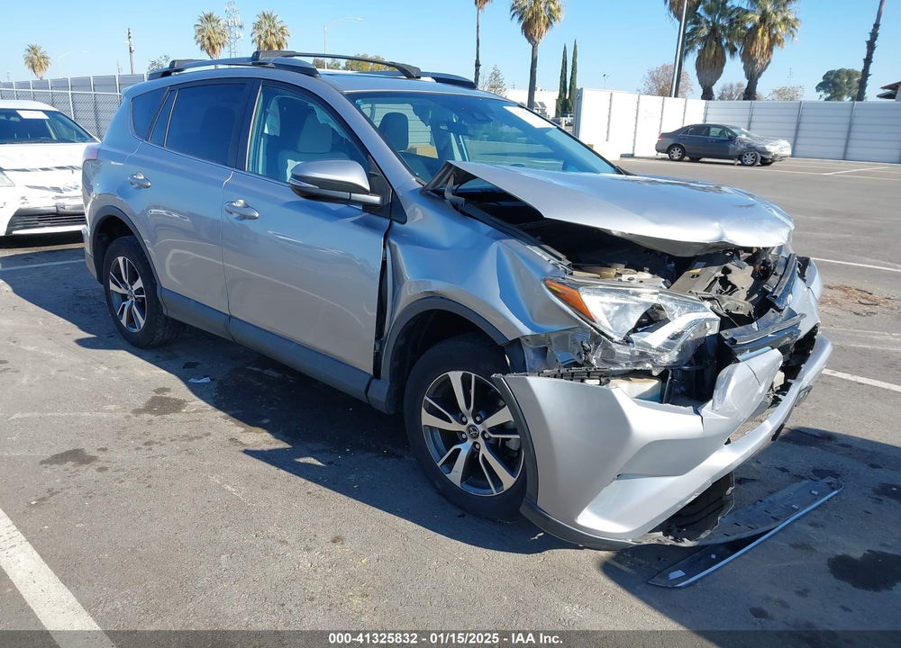 2017 TOYOTA RAV4 XLE VIN: 2T3WFREV4HW396992