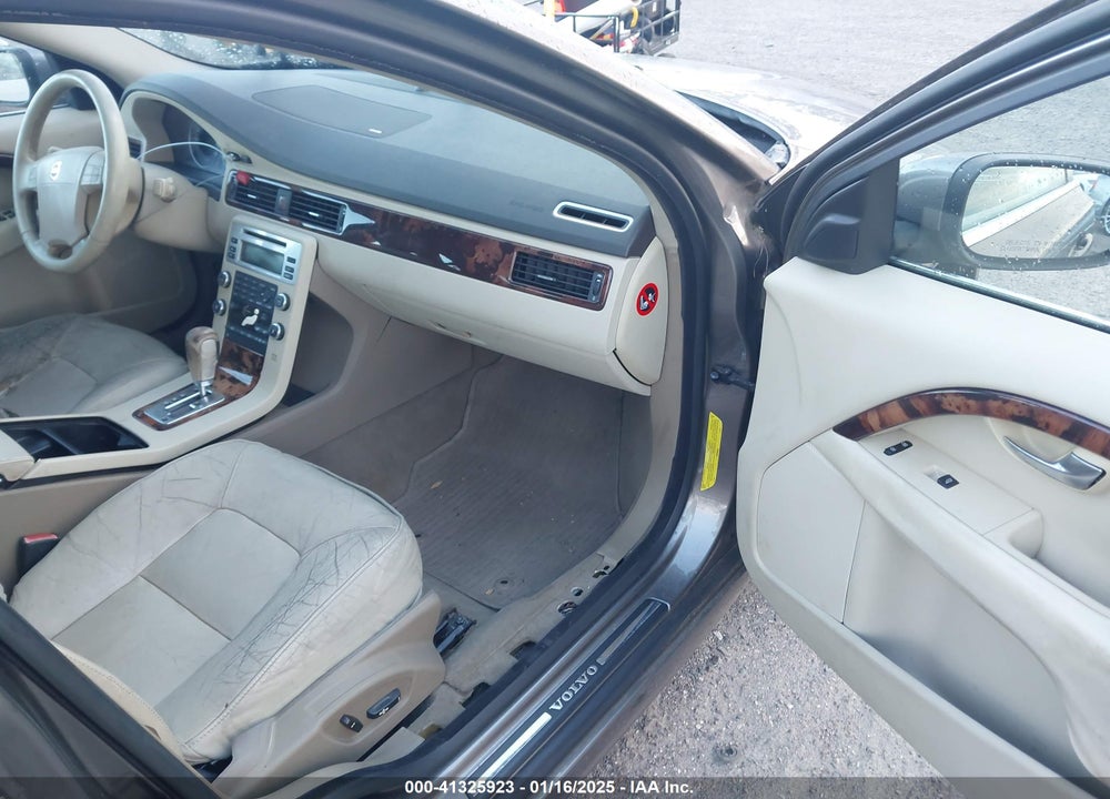 2007 VOLVO S80 3.2 VIN: YV1AS982271043715