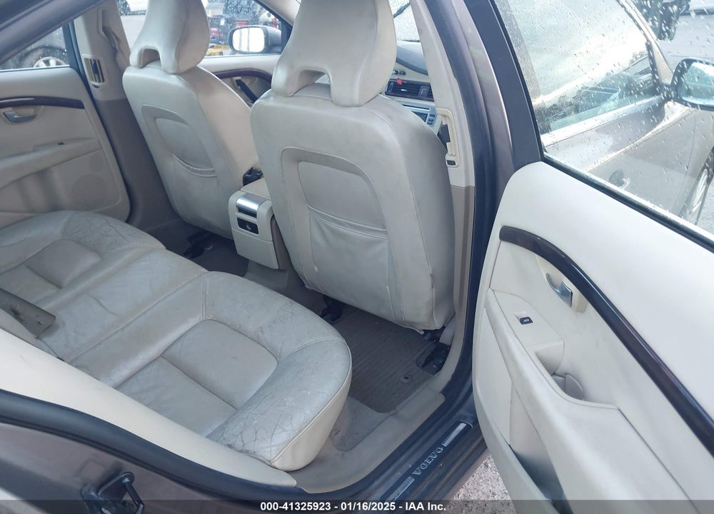 2007 VOLVO S80 3.2 VIN: YV1AS982271043715