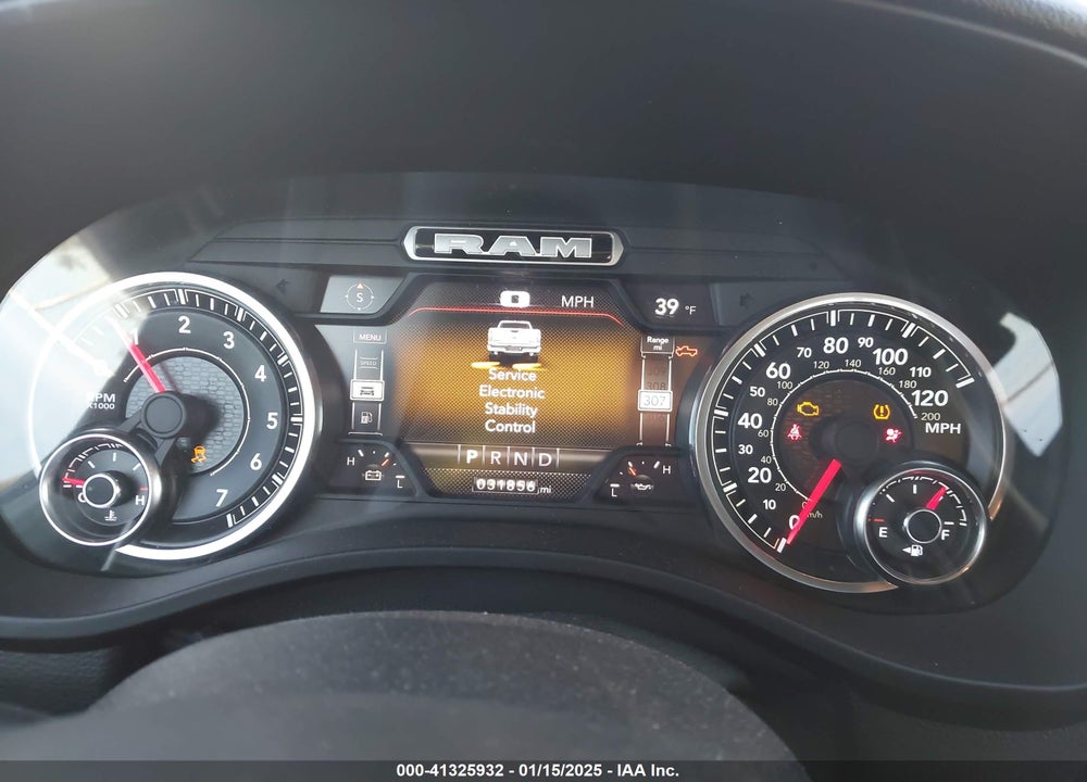 2022 RAM 1500 BIG HORN 4X2 6'4 BOX VIN: 1C6RREBG4NN190651