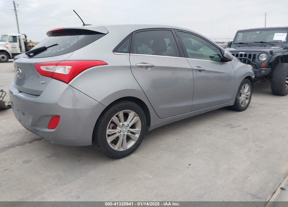 2014 HYUNDAI ELANTRA GT VIN: KMHD35LH9EU169923