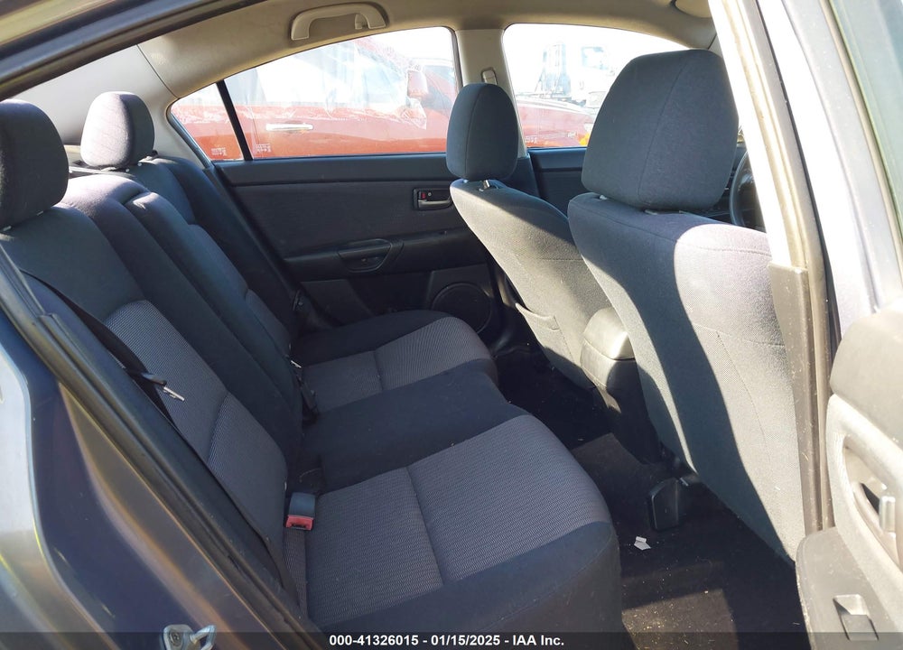 2007 MAZDA 3 I VIN: JM1BK12G371728225
