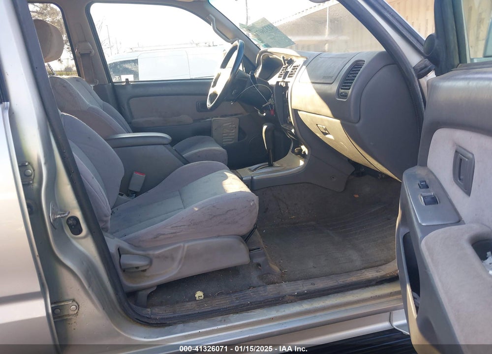 2001 TOYOTA 4RUNNER SR5 V6 VIN: JT3GN86R710205325
