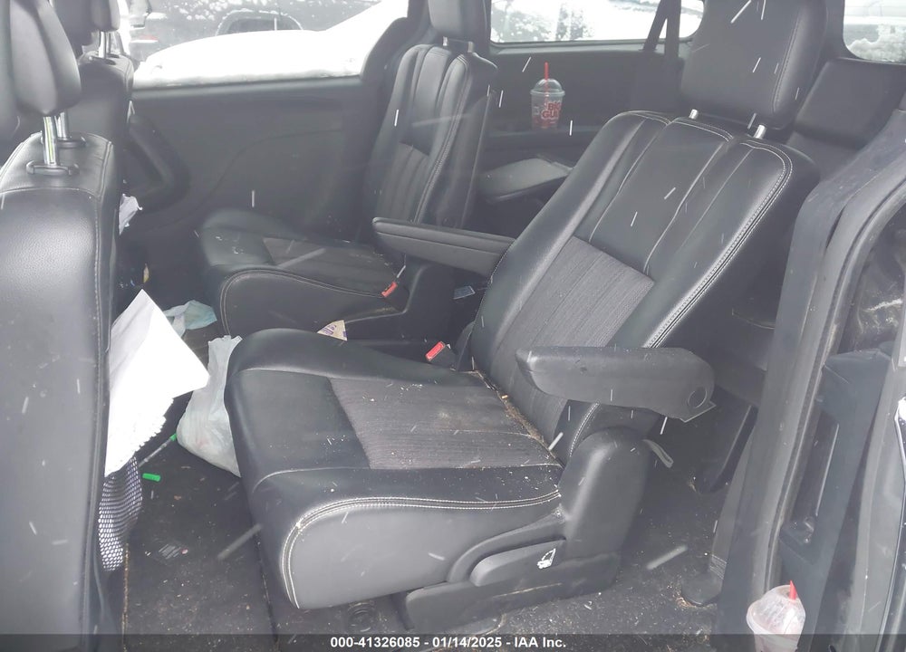 2014 CHRYSLER TOWN & COUNTRY S VIN: 2C4RC1HGXER467249
