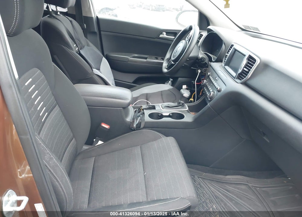 2018 KIA SPORTAGE LX VIN: KNDPM3AC5J7383102