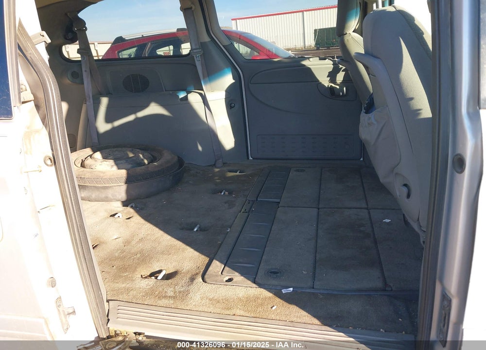 2006 CHRYSLER TOWN & COUNTRY LX VIN: 1A4GP44R06B609915