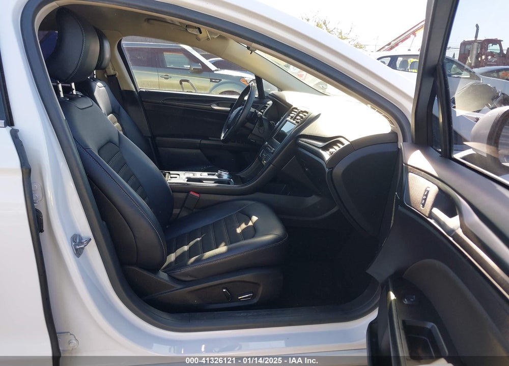 2018 FORD FUSION SE VIN: 3FA6P0HD6JR211711