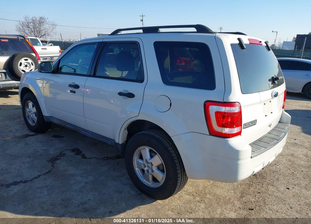 2010 FORD ESCAPE XLT VIN: 1FMCU9D75AKC04212