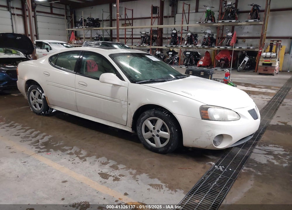 2008 PONTIAC GRAND PRIX VIN: 2G2WP552981141747