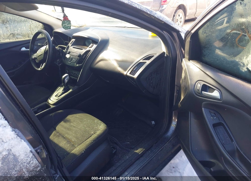 2015 FORD FOCUS VIN: 1FADP3F26FL353847