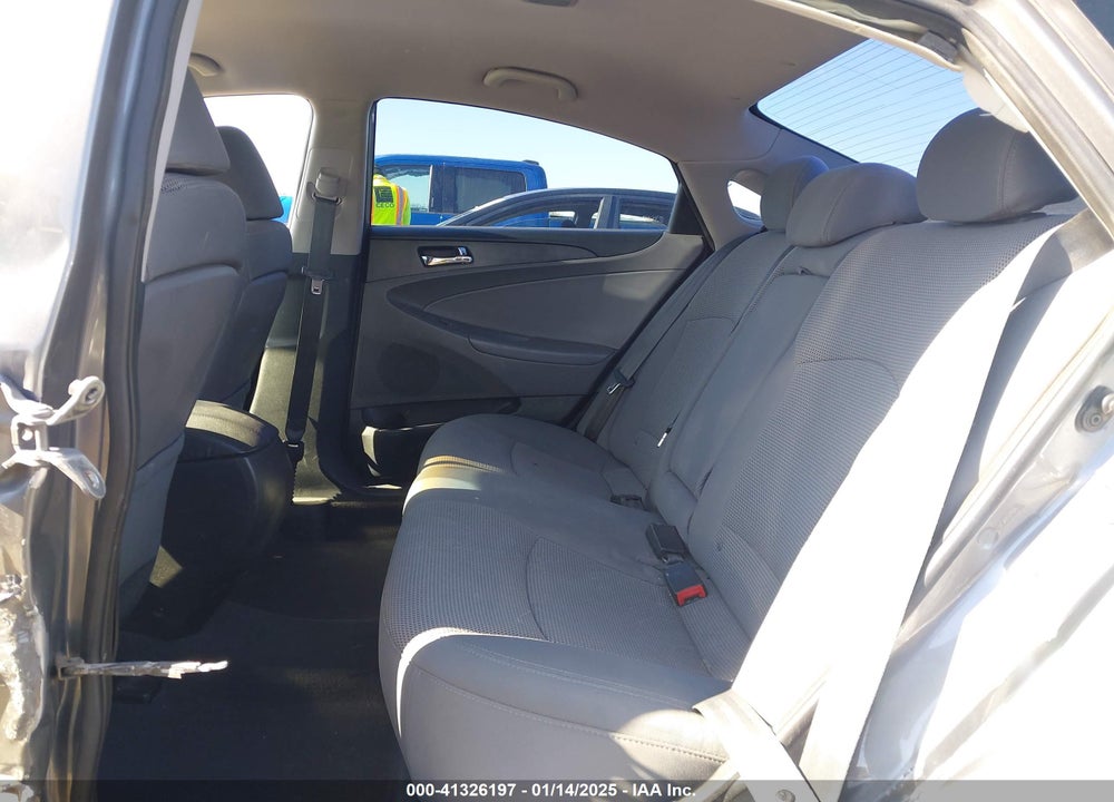 2013 HYUNDAI SONATA VIN: 5NPEB4AC4DH658770