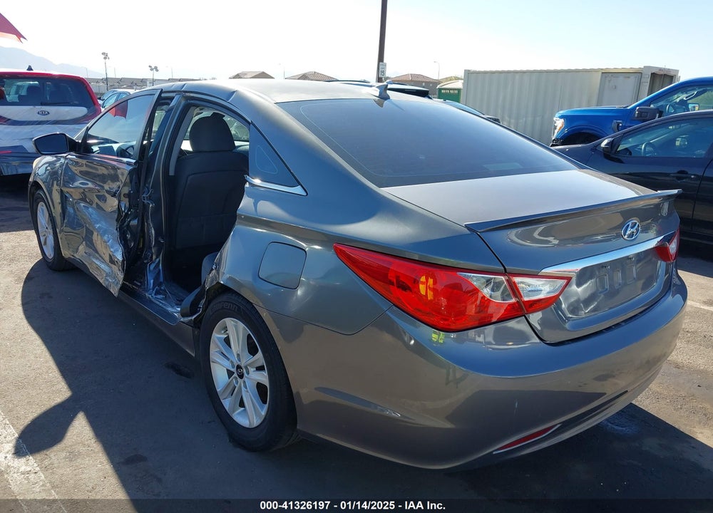 2013 HYUNDAI SONATA VIN: 5NPEB4AC4DH658770