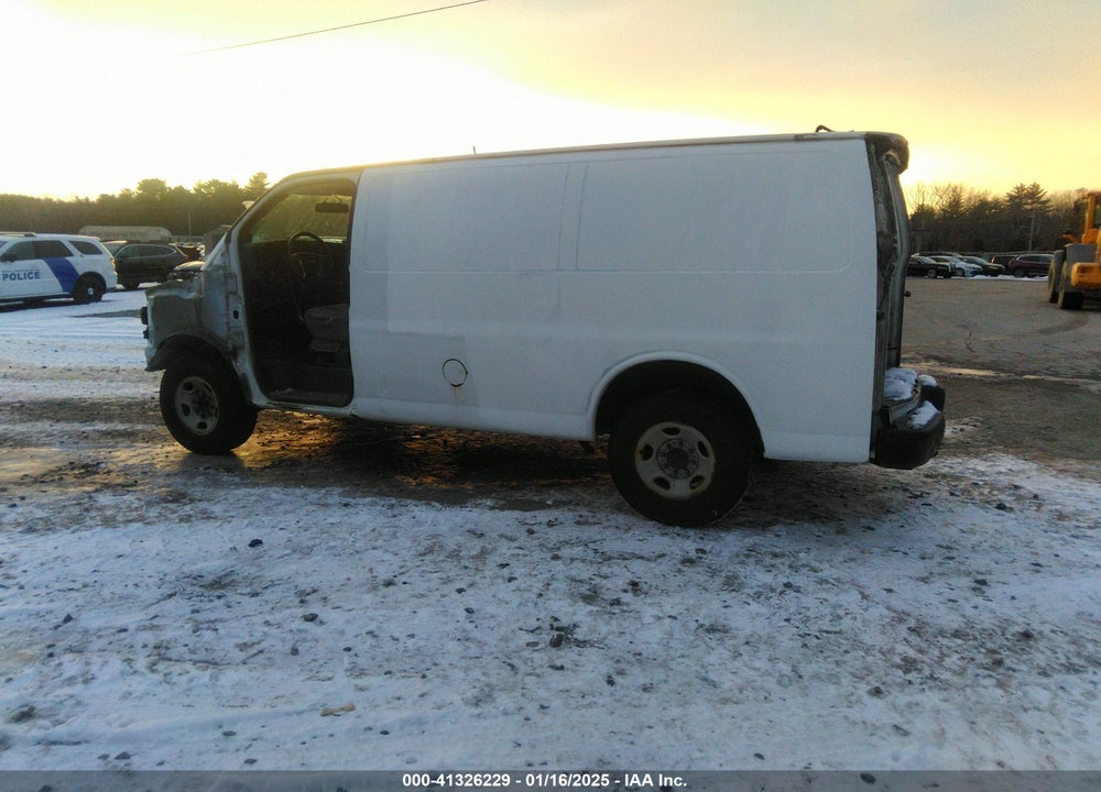 2015 CHEVROLET EXPRESS 2500 WORK VAN VIN: 1GCWGFCF2F1168038