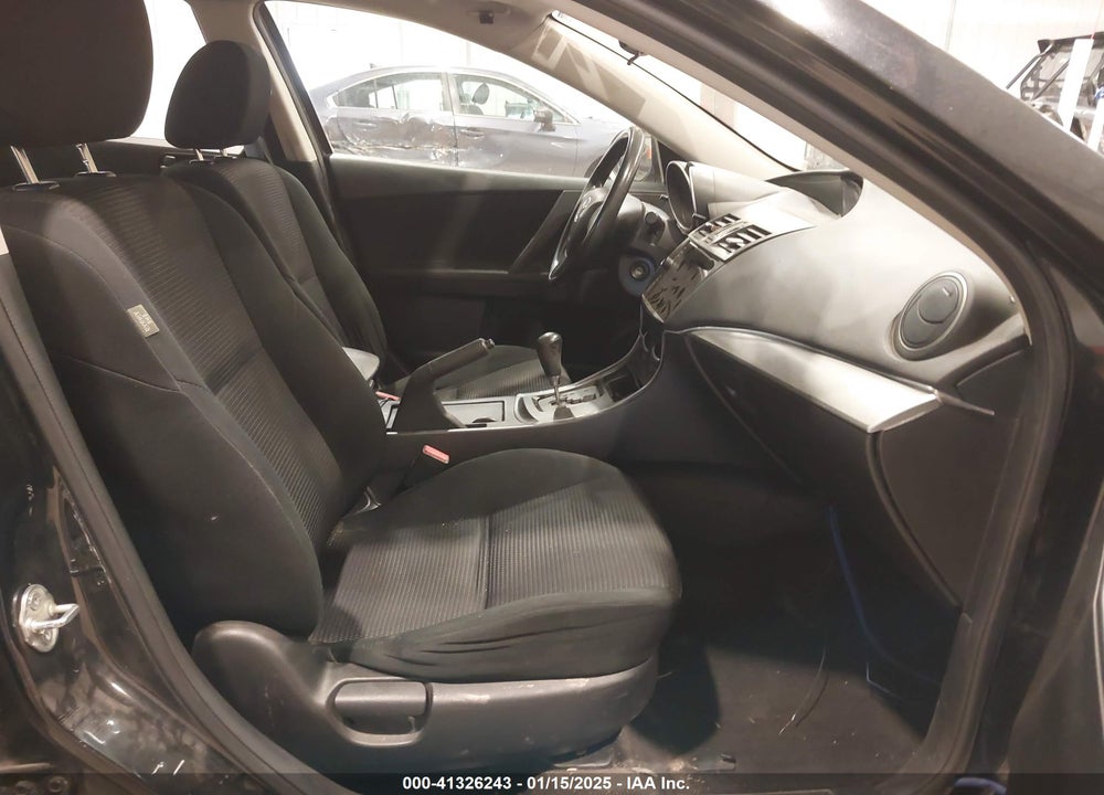 2013 MAZDA MAZDA3 VIN: JM1BL1TG2D1752829