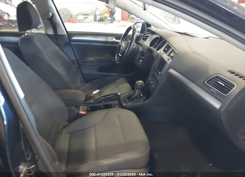 2017 VOLKSWAGEN GOLF VIN: 3VW217AU4HM006079