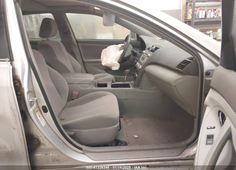 2011 TOYOTA CAMRY LE VIN: 4T1BF3EKXBU655664