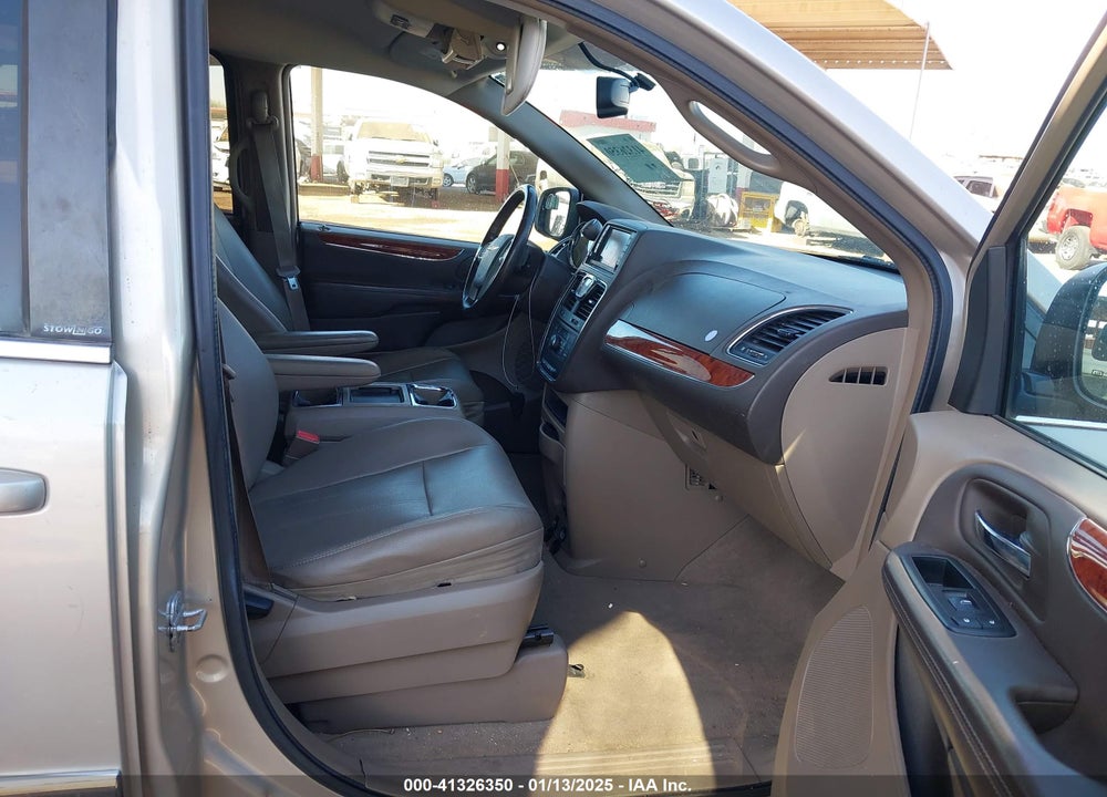 2013 CHRYSLER TOWN & COUNTRY TOURING VIN: 2C4RC1BG0DR806186
