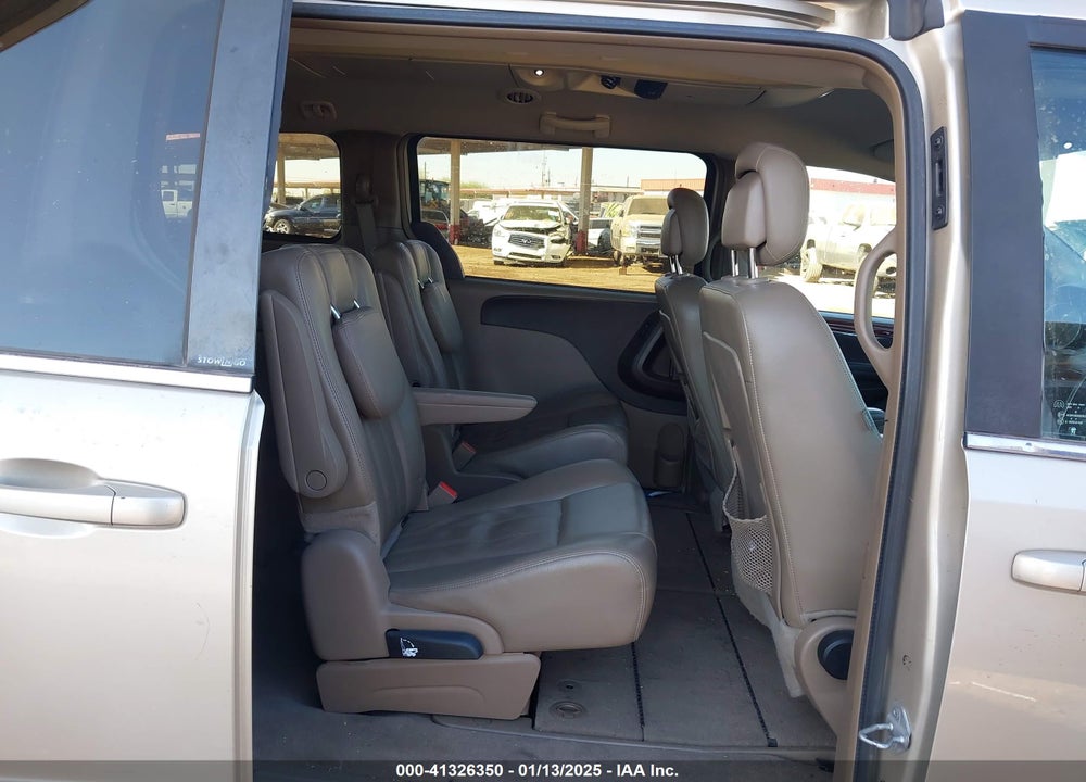 2013 CHRYSLER TOWN & COUNTRY TOURING VIN: 2C4RC1BG0DR806186