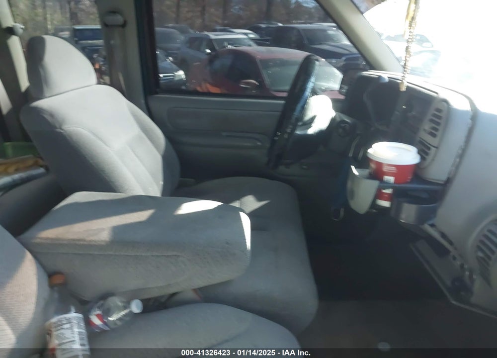 1995 CHEVROLET GMT-400 C1500 VIN: 1GCEC19K3SE125913