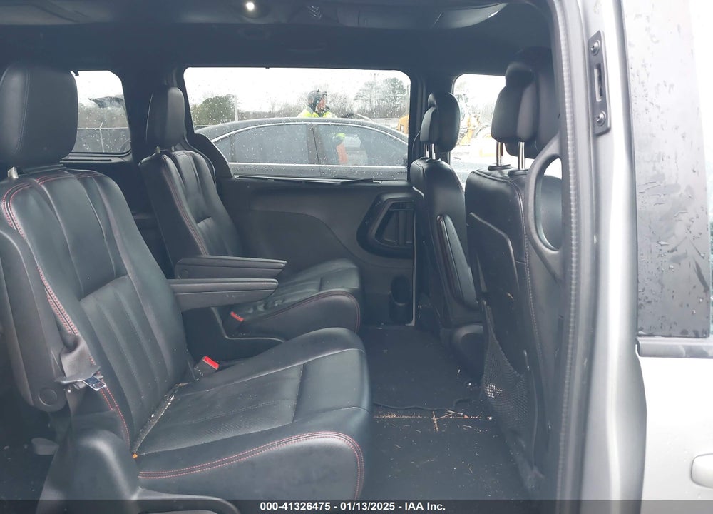 2017 DODGE GRAND CARAVAN GT VIN: 2C4RDGEG5HR766463
