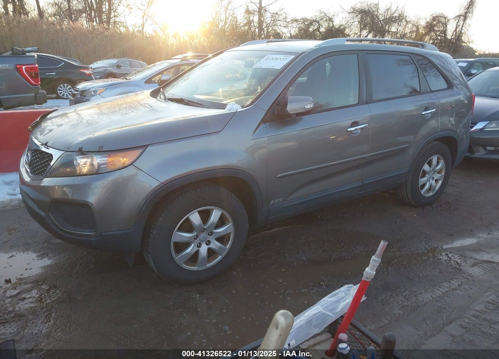 2013 KIA SORENTO LX V6 VIN: 5XYKTDA2XDG369245