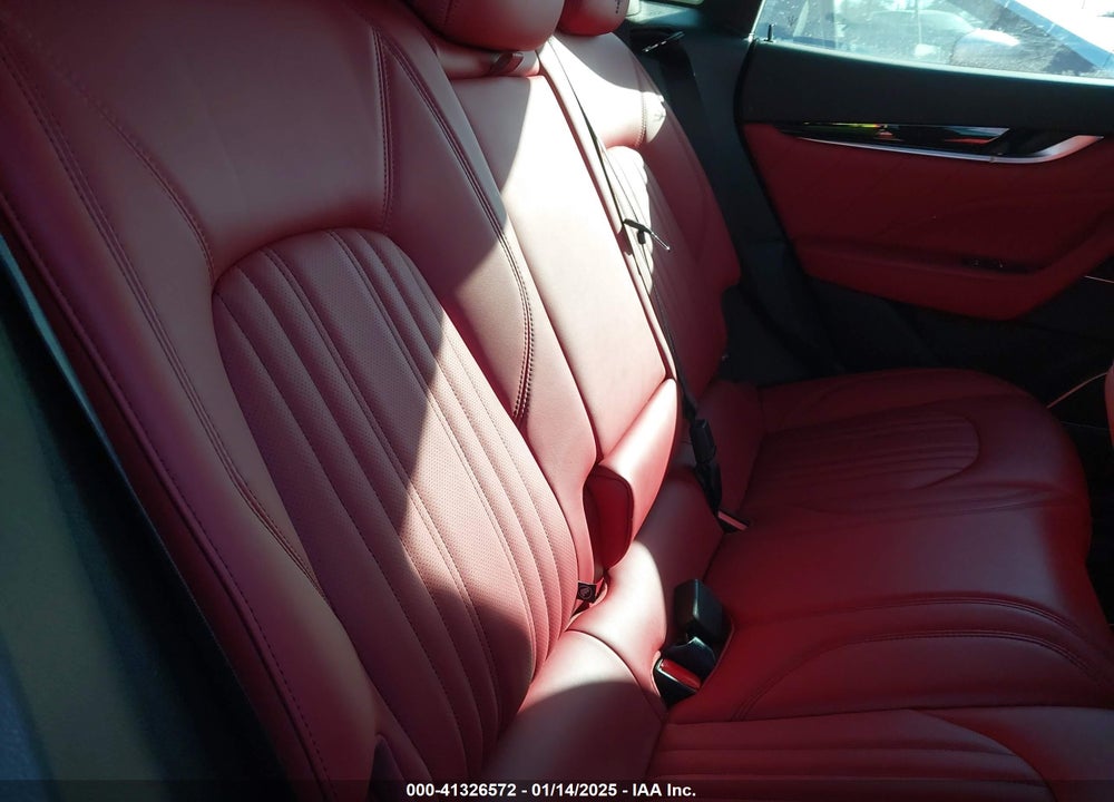 2019 MASERATI LEVANTE VIN: ZN661XUA0KX338638