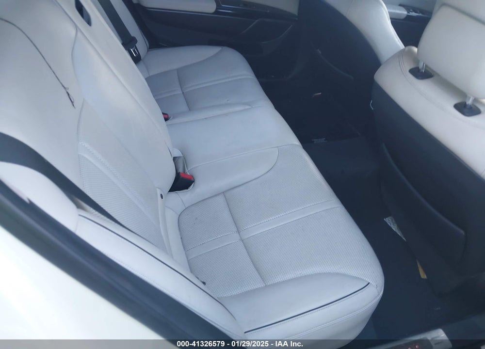 2015 KIA K900 VIN: KNALW4D47F6023343