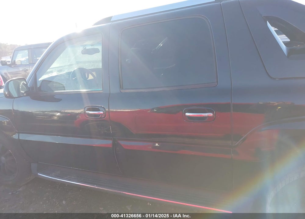 2002 CADILLAC ESCALADE EXT STANDARD VIN: 3GYEK63N52G295972