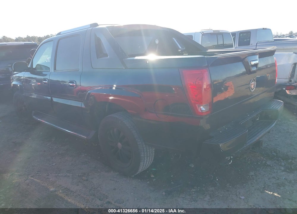 2002 CADILLAC ESCALADE EXT STANDARD VIN: 3GYEK63N52G295972