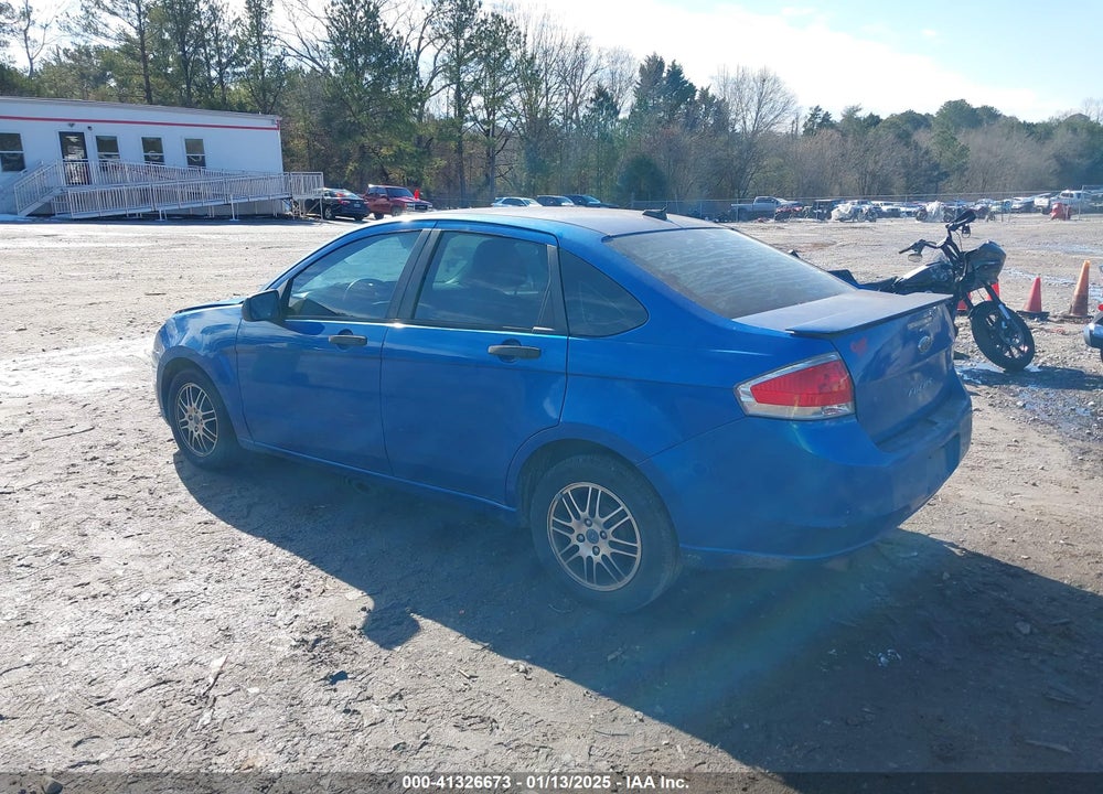 2011 FORD FOCUS VIN: 1FAHP3FN6BW110480
