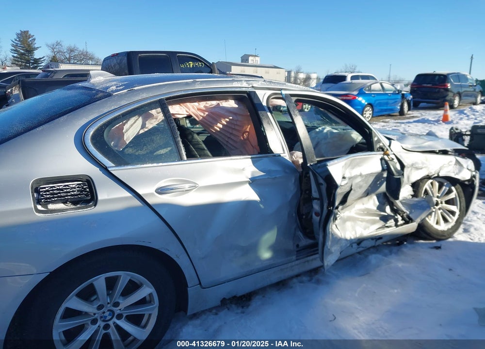 2015 BMW 528I VIN: WBA5A7C51FD628067